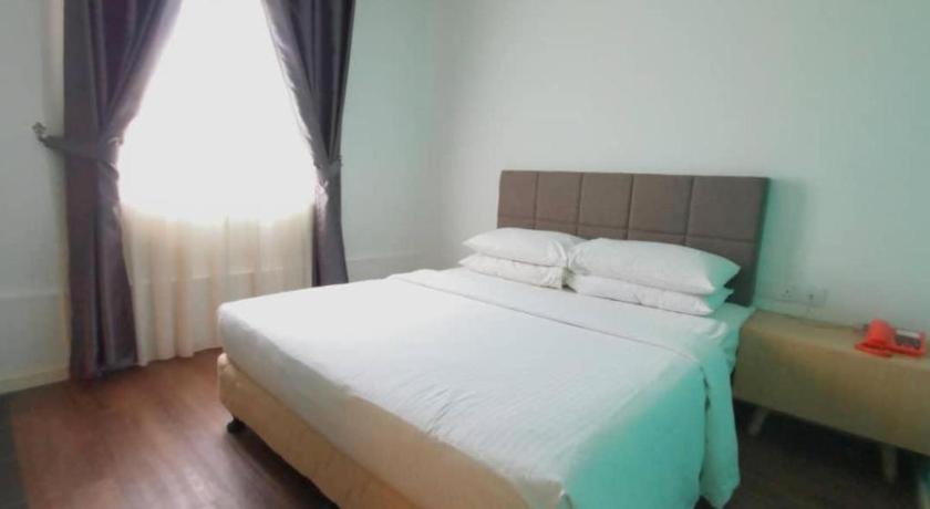 The Ardens Hotel - Austin Johor Bahru Exterior photo